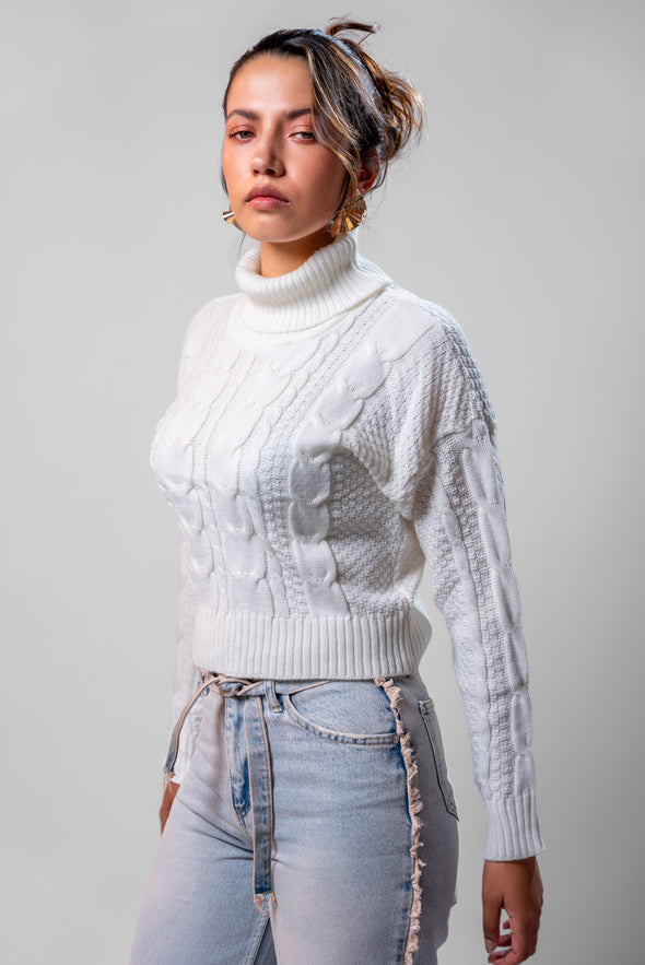 Saco Cuello Alto Trenza Marfil Veintidós | Textura y Elegancia