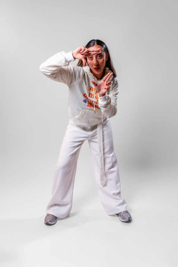 Hoddie marfil "MI MEJOR MOMENTO ES AHORA" Veintidós | Vive el Presente