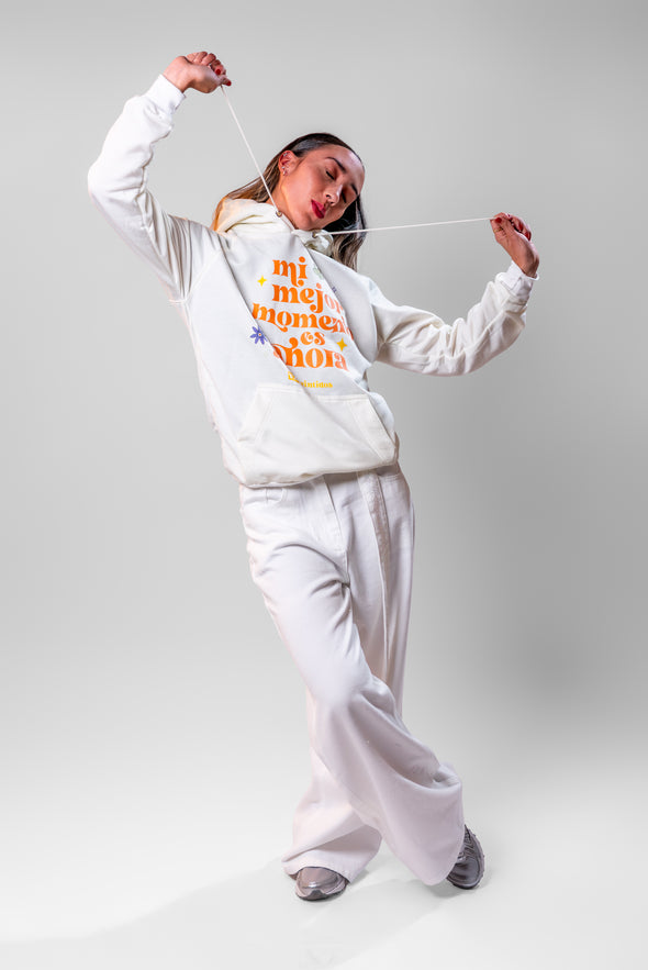 Hoddie marfil "MI MEJOR MOMENTO ES AHORA" Veintidós | Vive el Presente